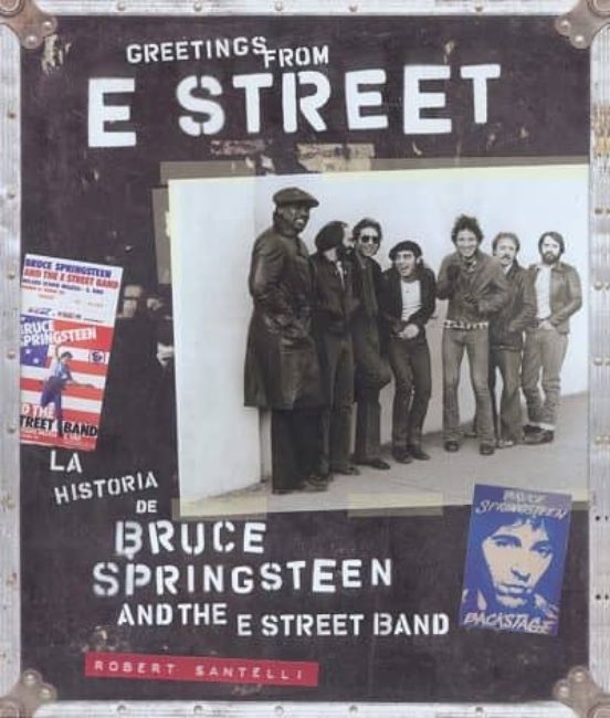 GREETINGS FORM E STREET (CAJA TELA)